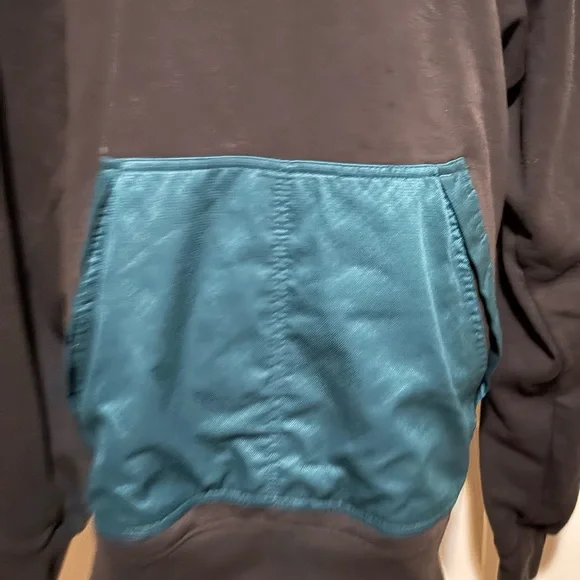 Jordan Flight Men's Big and Tall Black and Teal Hoodie - Picture 3 of 7